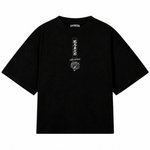 Playera oversize negra Yujiro Hanma de GYMKER, vista frontal con gráfico pequeño en el pecho.